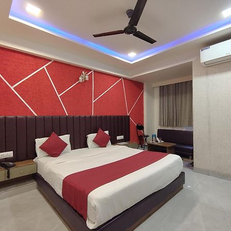 Hotel Avadh Palace, Subhash Bridge, Rto Circle, Ahmedabad Bagian luar foto