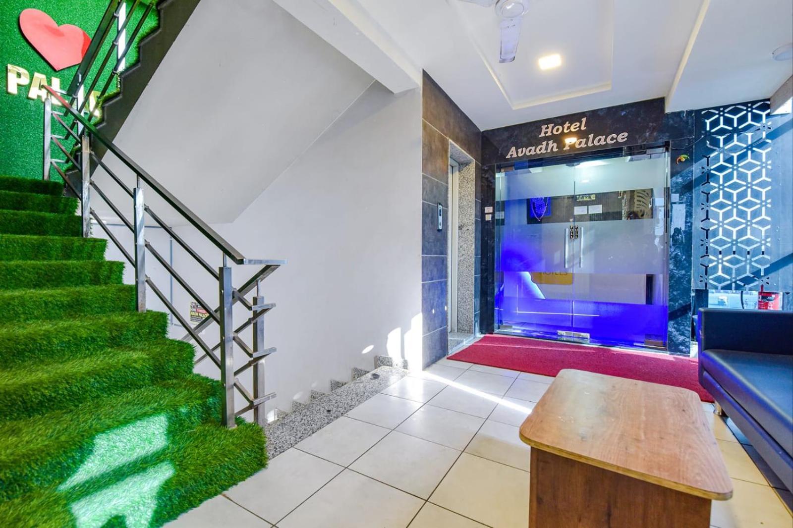 Hotel Avadh Palace, Subhash Bridge, Rto Circle, Ahmedabad Bagian luar foto
