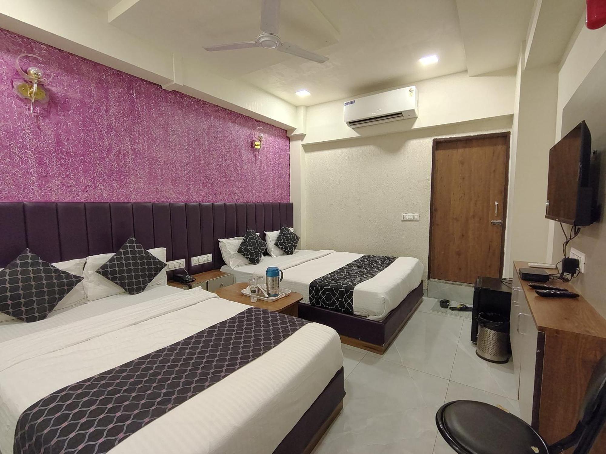 Hotel Avadh Palace, Subhash Bridge, Rto Circle, Ahmedabad Bagian luar foto
