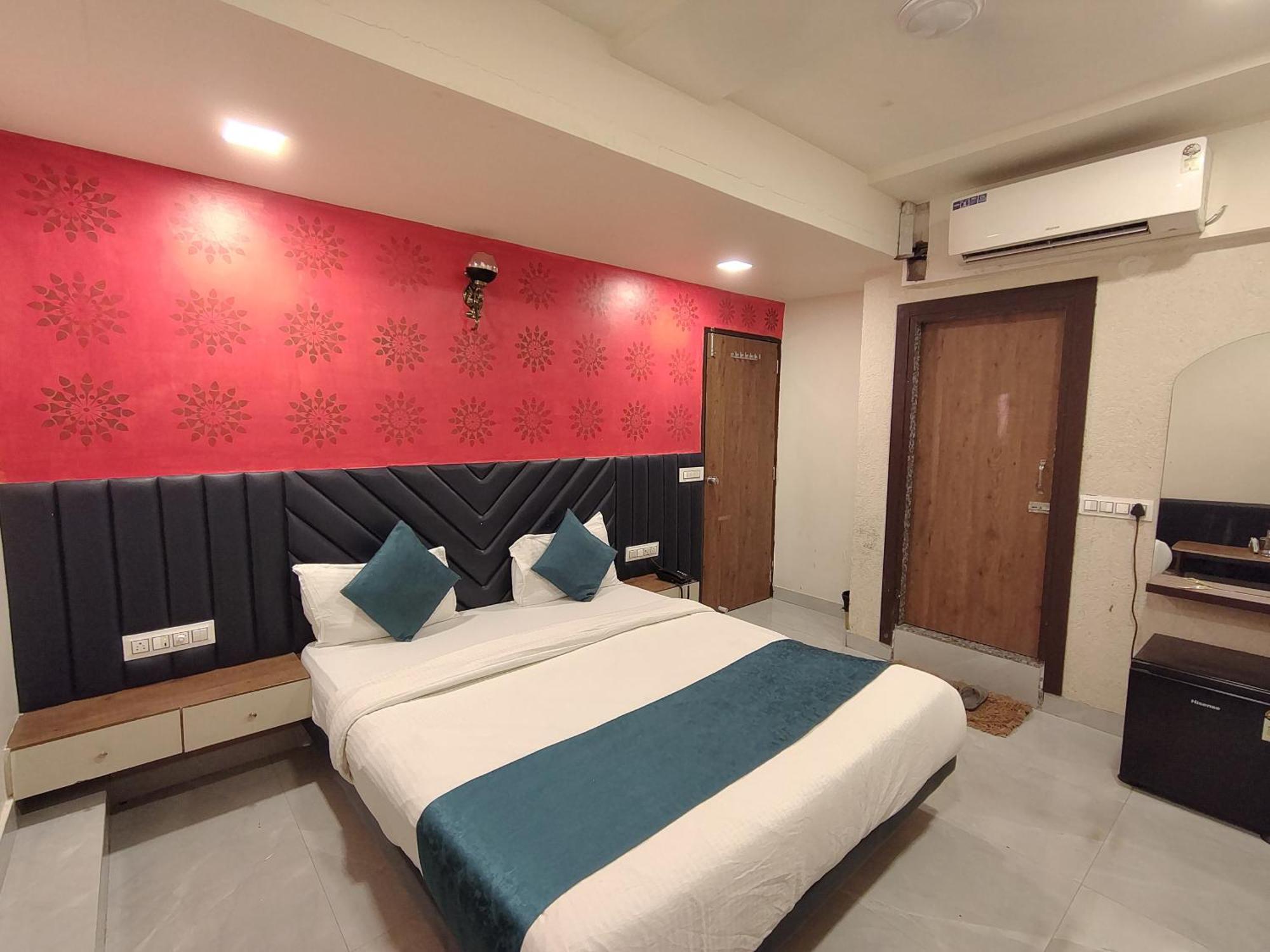 Hotel Avadh Palace, Subhash Bridge, Rto Circle, Ahmedabad Bagian luar foto