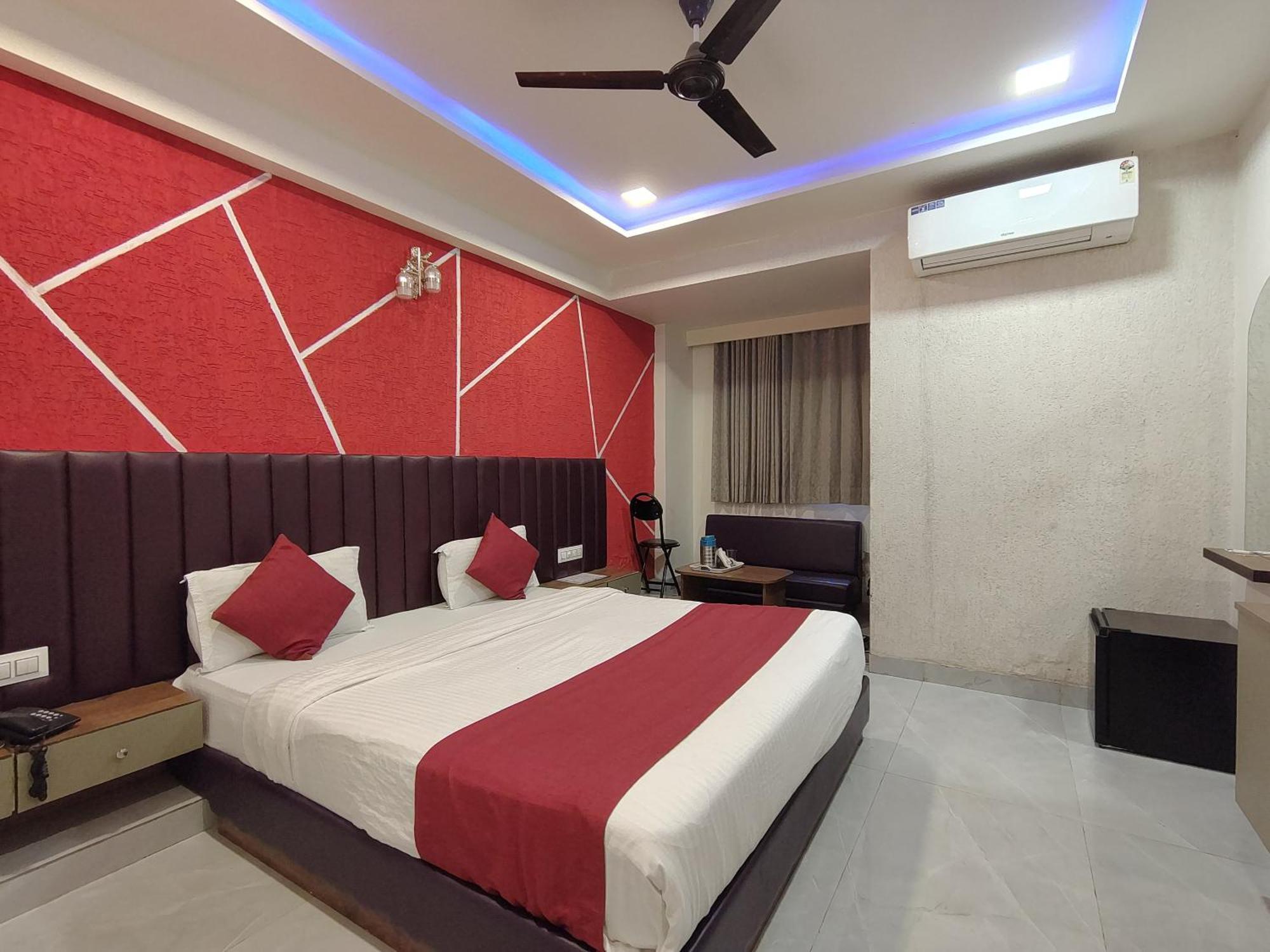Hotel Avadh Palace, Subhash Bridge, Rto Circle, Ahmedabad Bagian luar foto